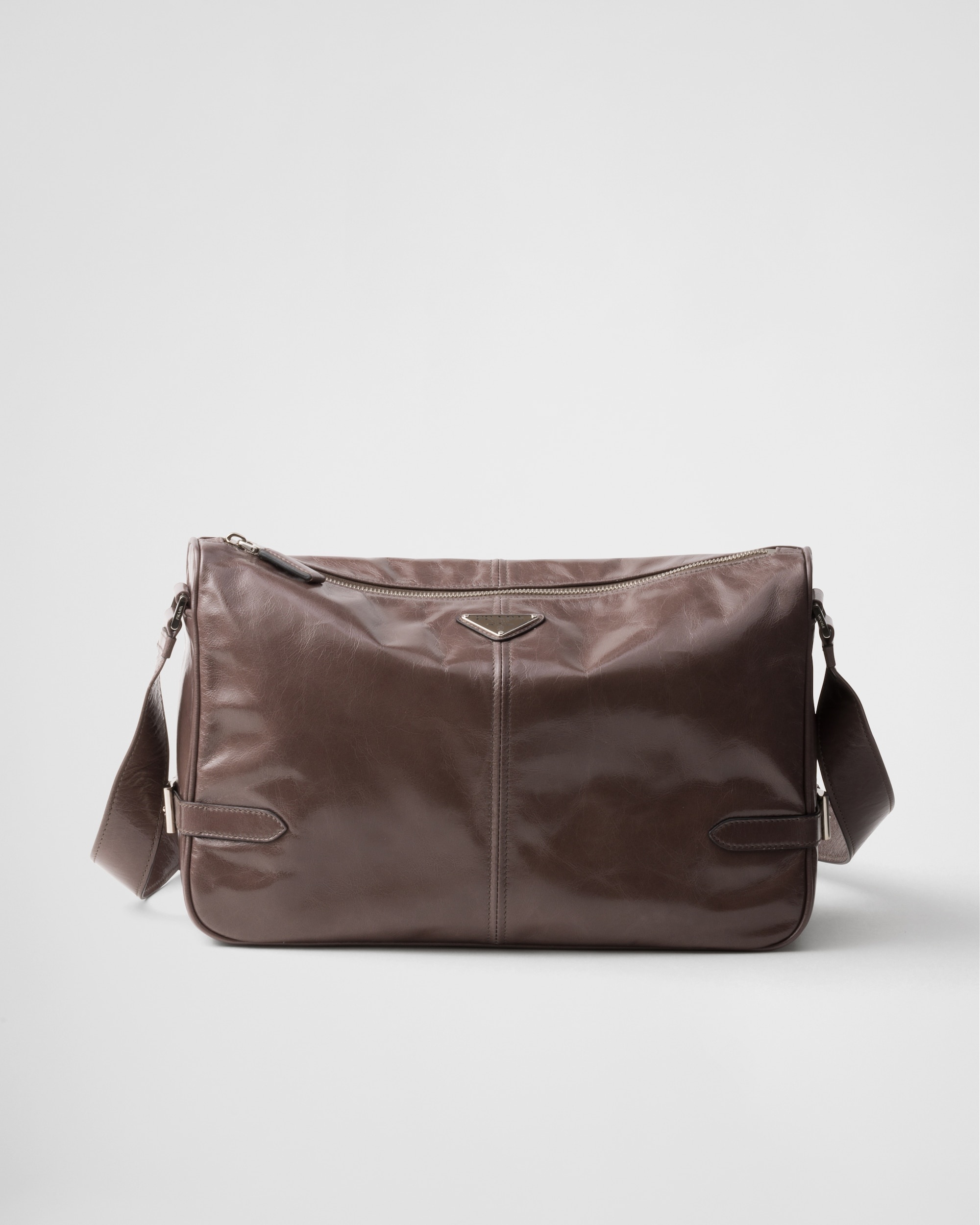 Leather shoulder bag